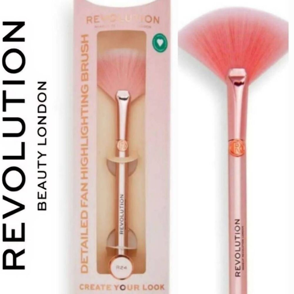 Revolution Beauty Create Your Look Fan Brush
